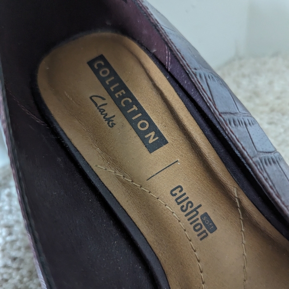 Clarks Crewso Wick Pump Heels - Picture 2 of 4